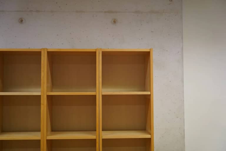 Assemble Shelves