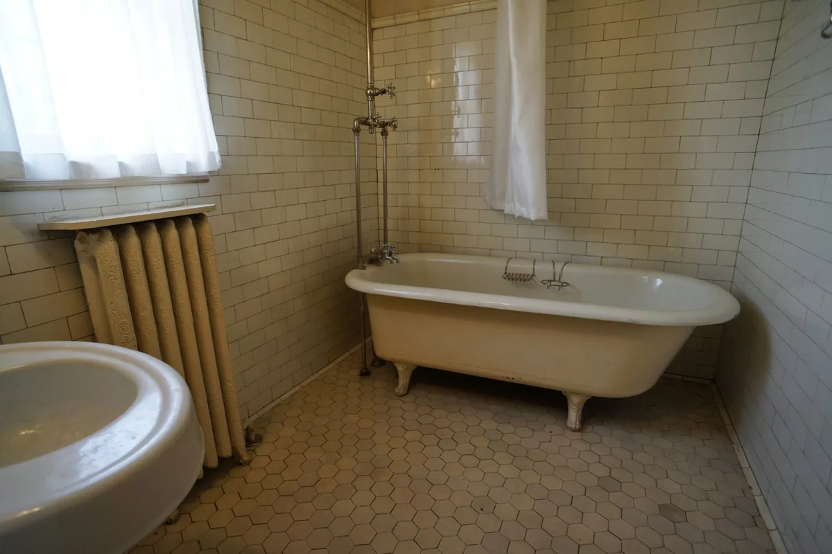 Install Bathtub