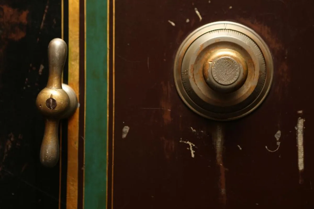 Repair Lock